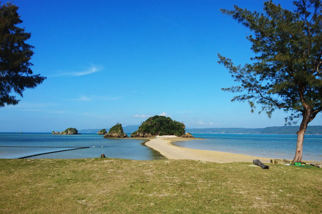 九州・沖縄の海沿いキャンプ＆グランピング場