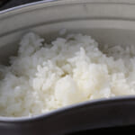 【画像】初心者でも美味しく炊ける！「飯盒＆炭火で炊く」失敗しない飯盒炊爨の裏技を大公開 〜 画像1