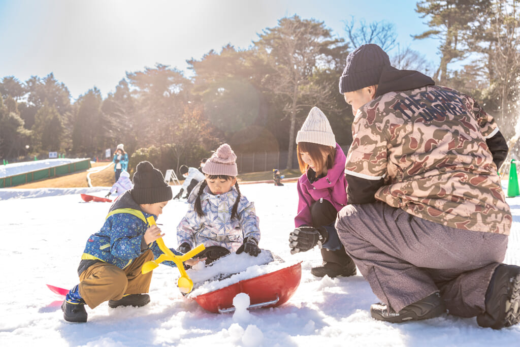 子どもでも安心して雪遊びができるスノーランド