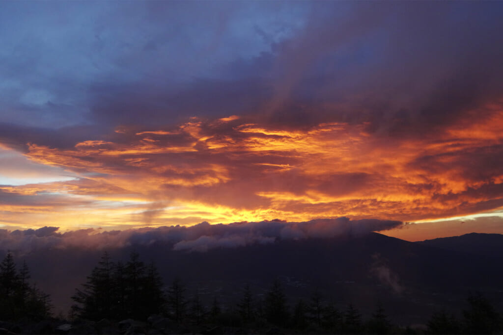 夕焼け空の雲