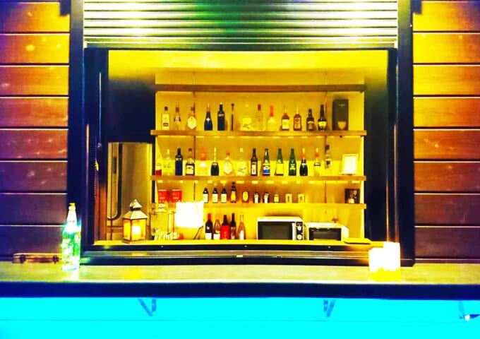軽井沢キャンプゴールドのカフェバー