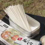 【画像】湯切りいらずでコップ１杯の水でできる「釜バターうどん」の作り方大公開！ 〜 画像1