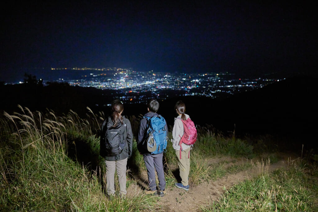 トワイライトハイクの夜景