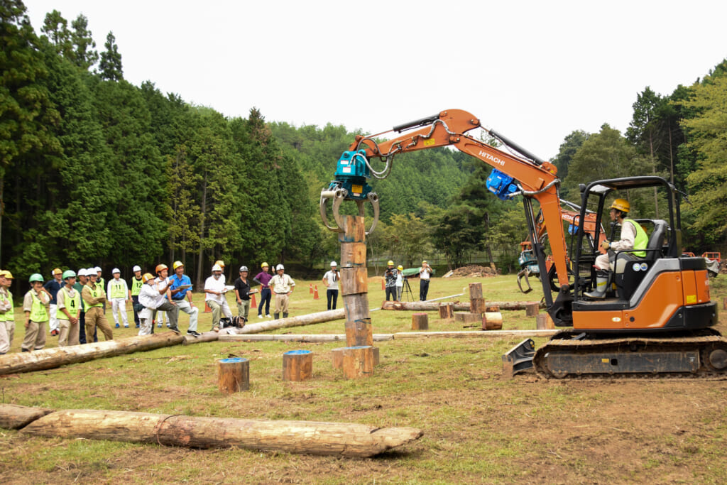 京都京北木こり技能大会のグラップル競技