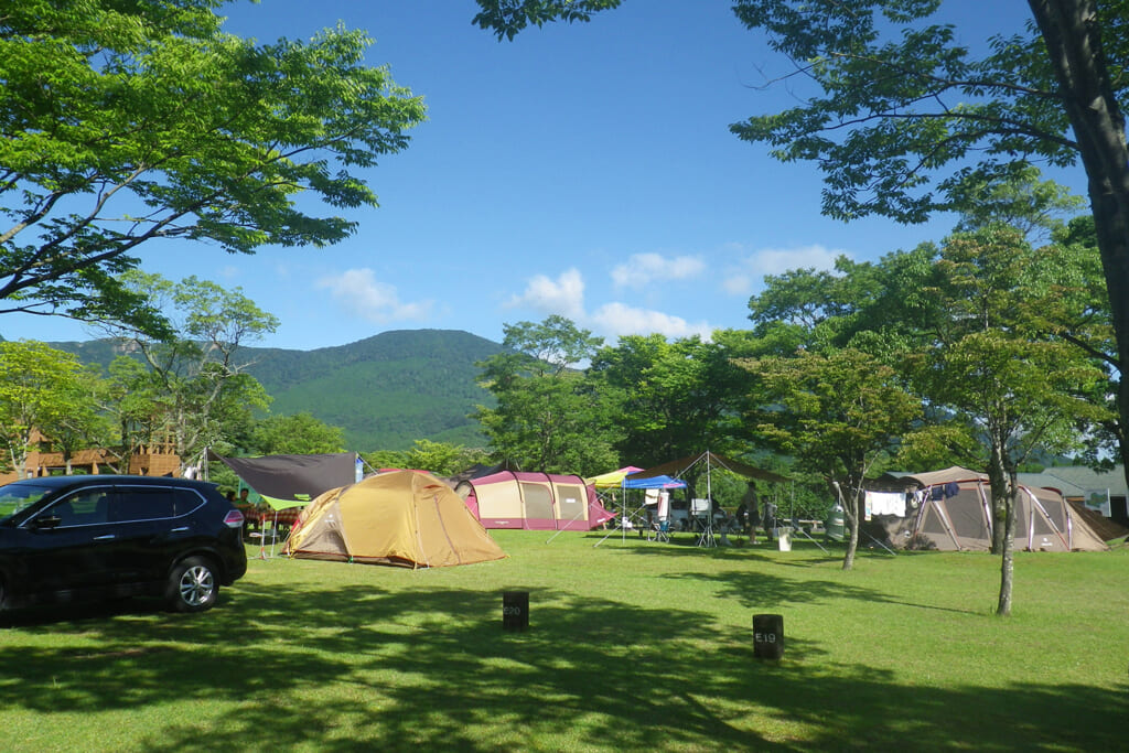 霧島連山を一望するひなもりオートキャンプ場