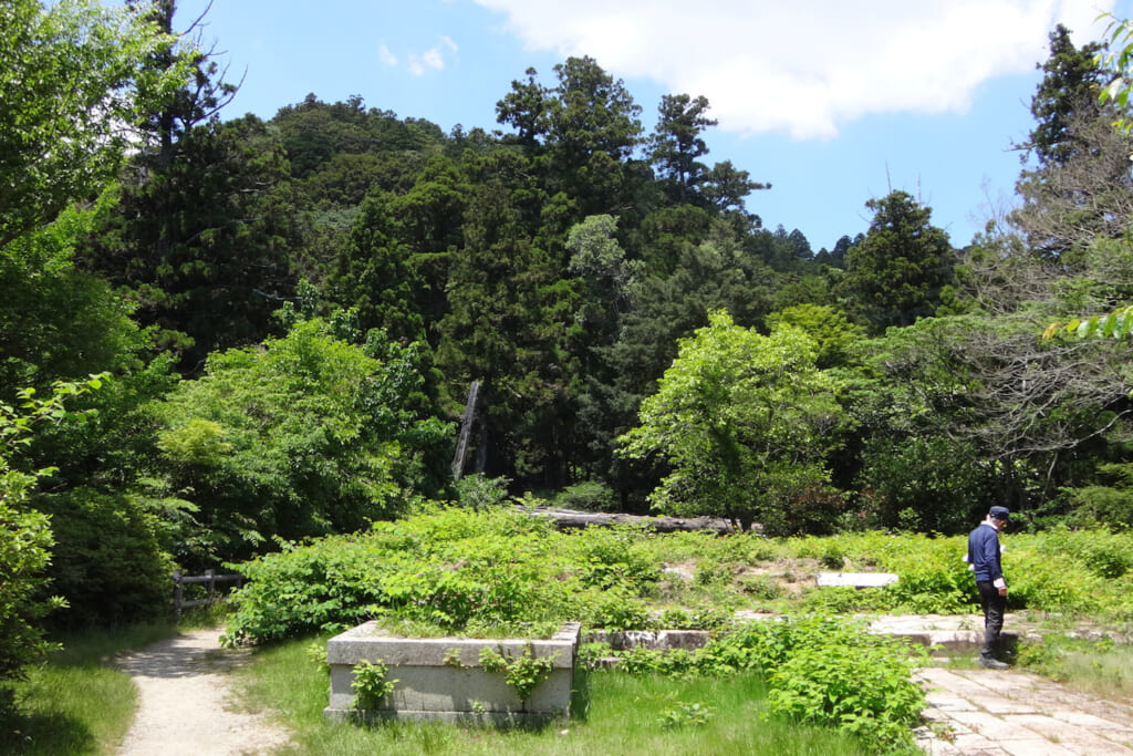 塔頭が点在する旧天上寺史跡公園