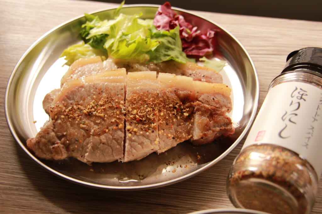 ほりにし白ラベルと鶏もも肉のソテー