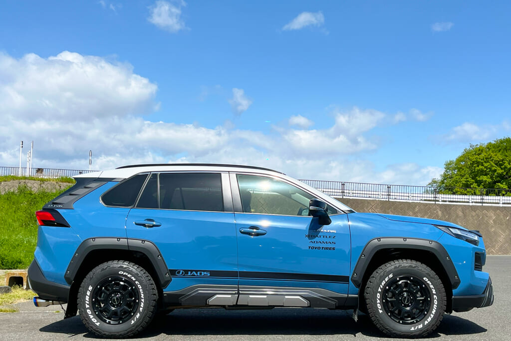 ジャオスRAV4のサイドシルエット