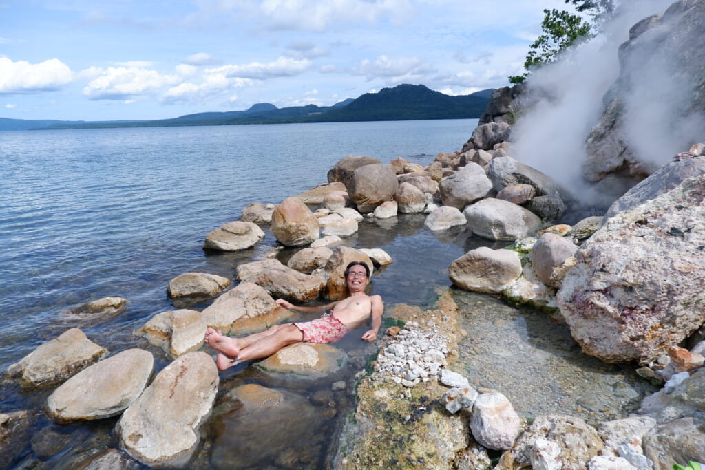 オヤコツ地獄に浸かる瀬戸圭祐