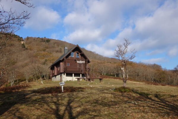 天理大学山岳部の山小屋