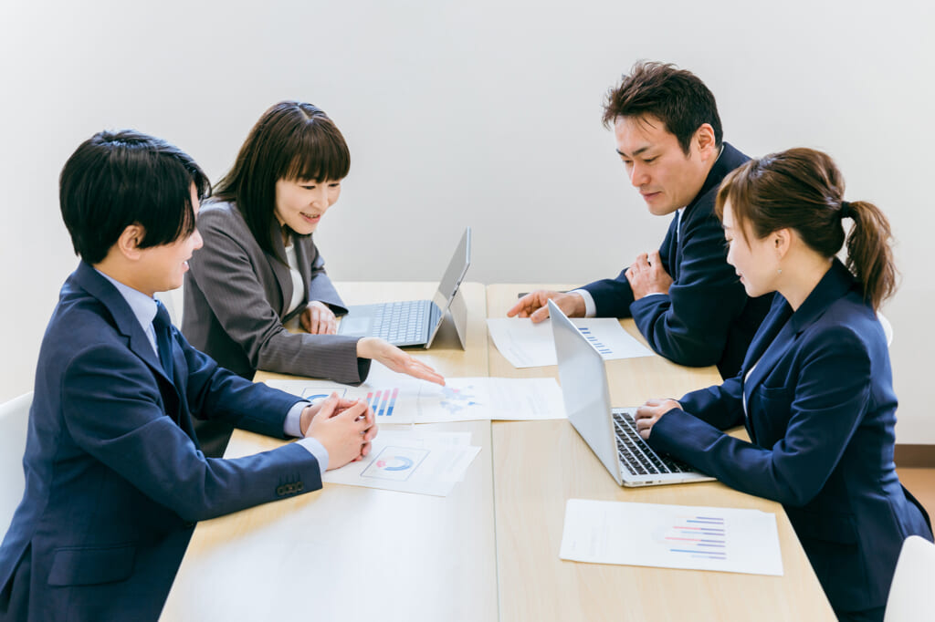 社内のミーティング