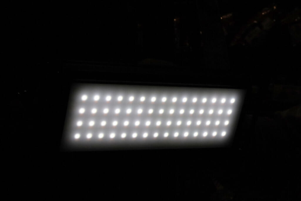 CLAYMORE ULTRA 3.0シリーズの昼白色LED光