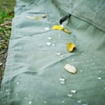 【画像】プロが教える万全の雨キャンプ対策【vol.01】雨水の浸入やカビの発生からテントを守るメンテナンス術 〜 画像1