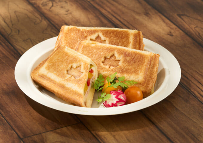 LOGOSのホットサンドパンでつくったハーフサイズのホットサンド