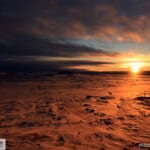 南極昭和基地の日の出