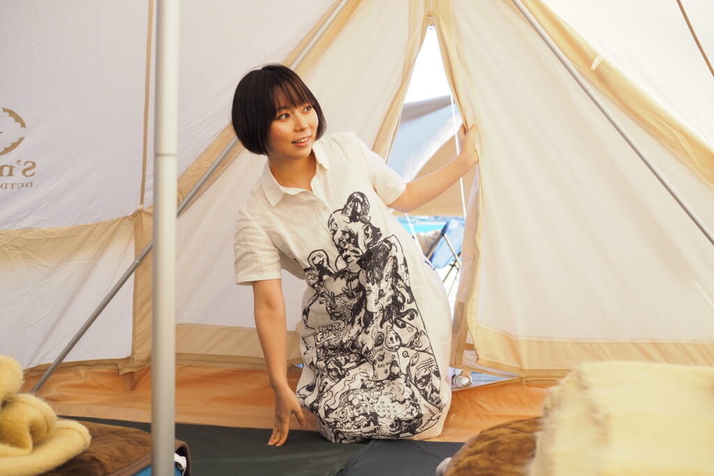 姫乃たまの初テント体験