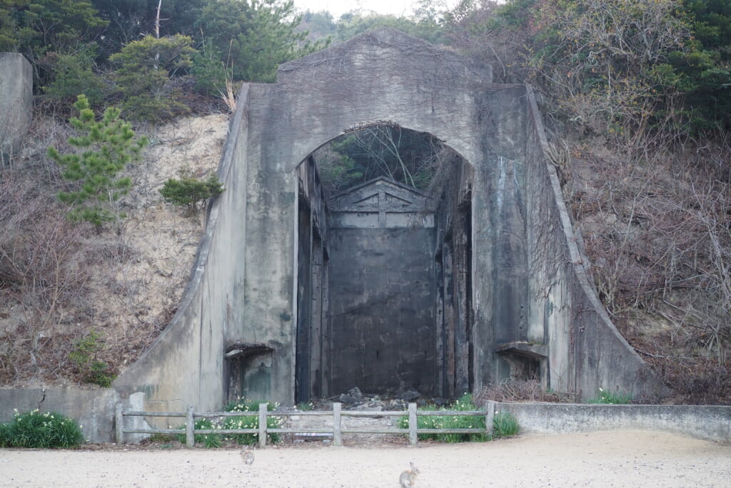 毒ガスの島と呼ばれた大久野島