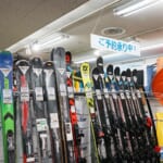 石井スポーツ神田本館のスキー板売り場