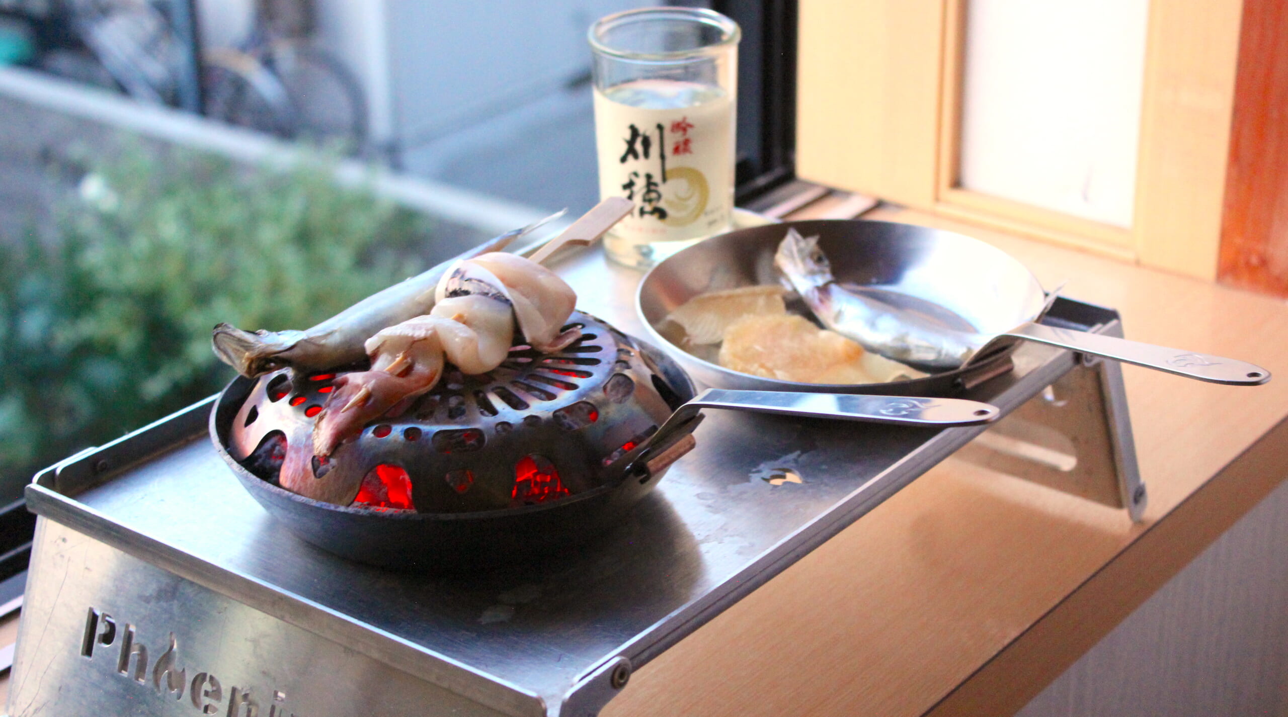 炭焼き器 SALIU TheChef 炭焼きグリルと専用オガ炭のセット 水コンロ 大 直火 遠