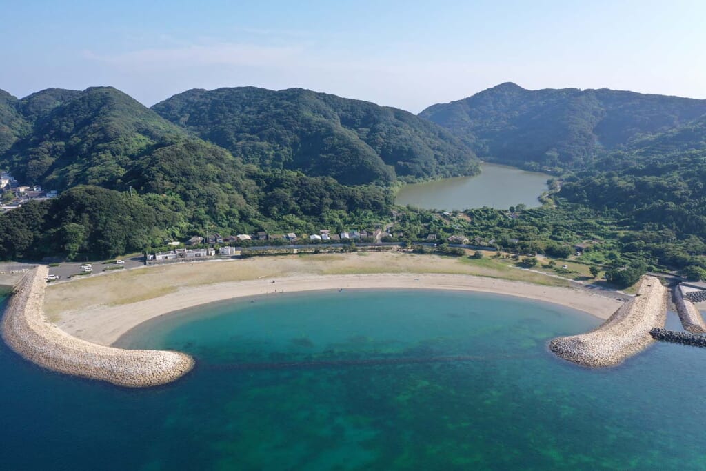 愛媛県のムーンビーチ井野浦キャンプ場