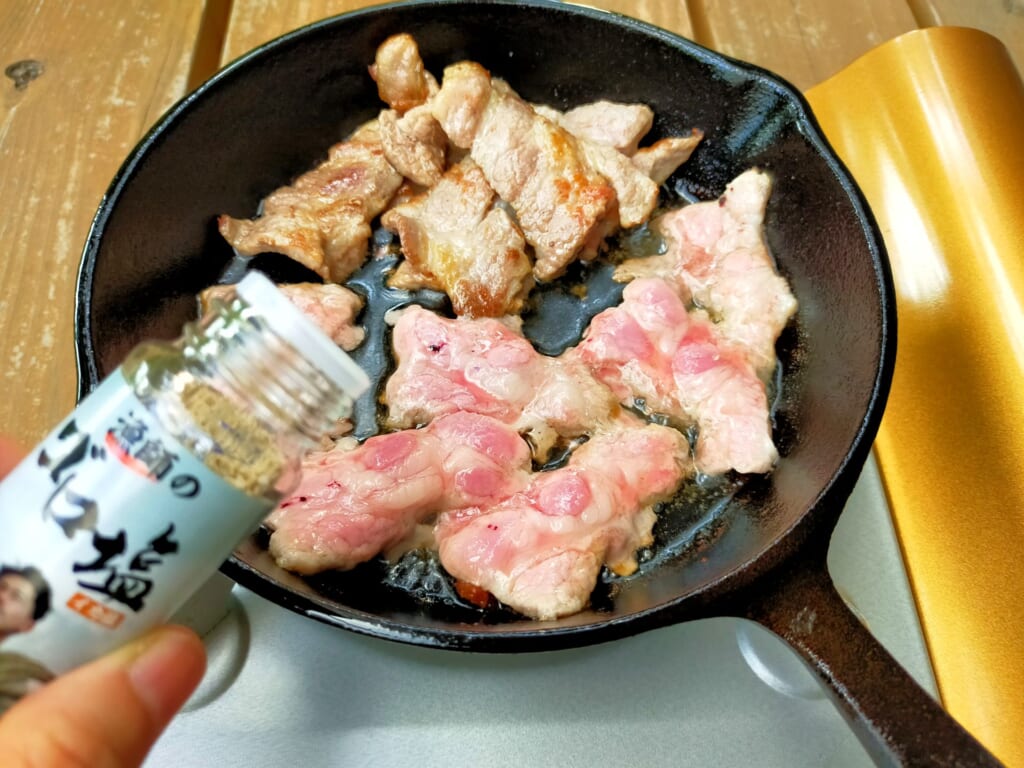 豚バラ肉とゴロ塩