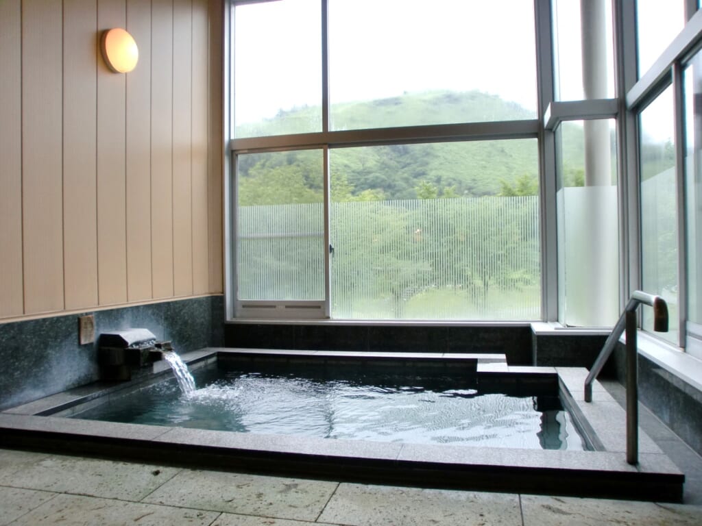 山形県の白い森オートキャンプ場の風呂