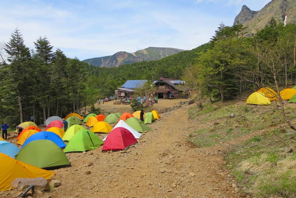 登山途中のテント場