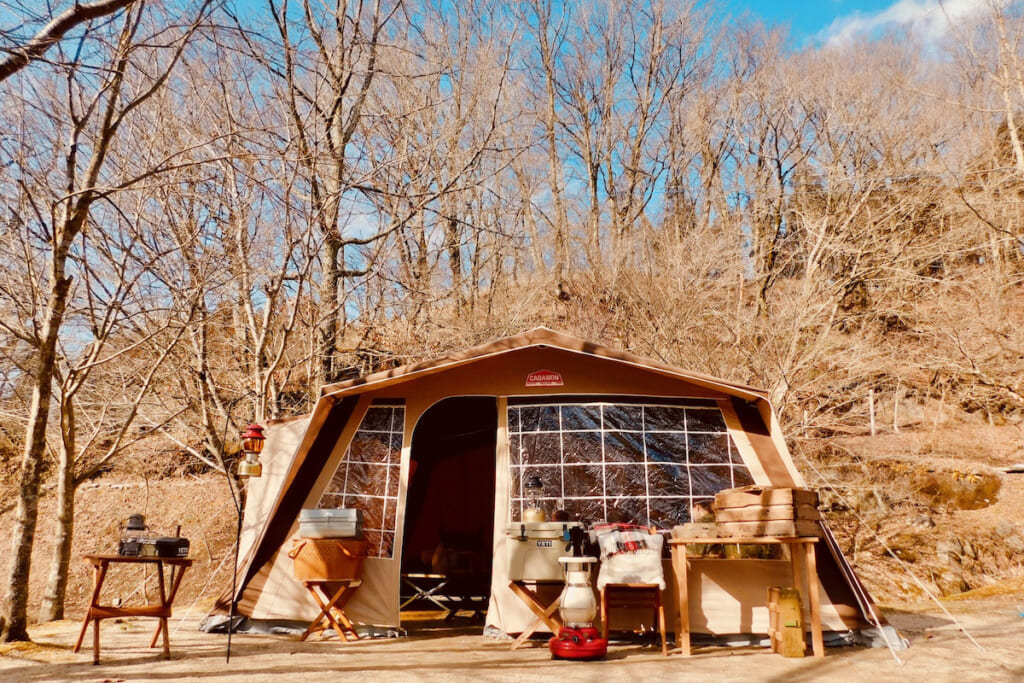 ビンテージな冬キャンプのテント