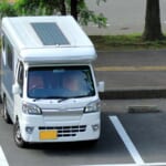 【画像】所有するコストがバカ高いは嘘？　じつは乗用車とさほど変わらない「キャンピングカー」維持費のリアル 〜 画像1