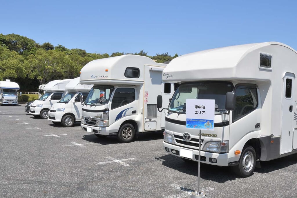 トラックベースのキャブコンバージョン