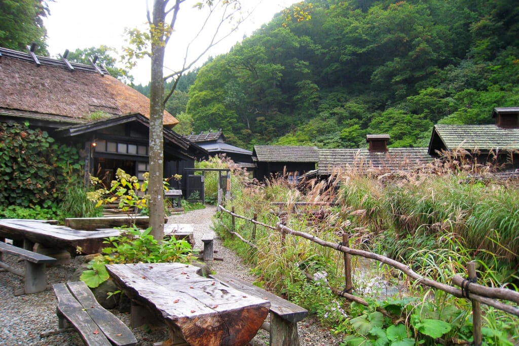 鶴の湯