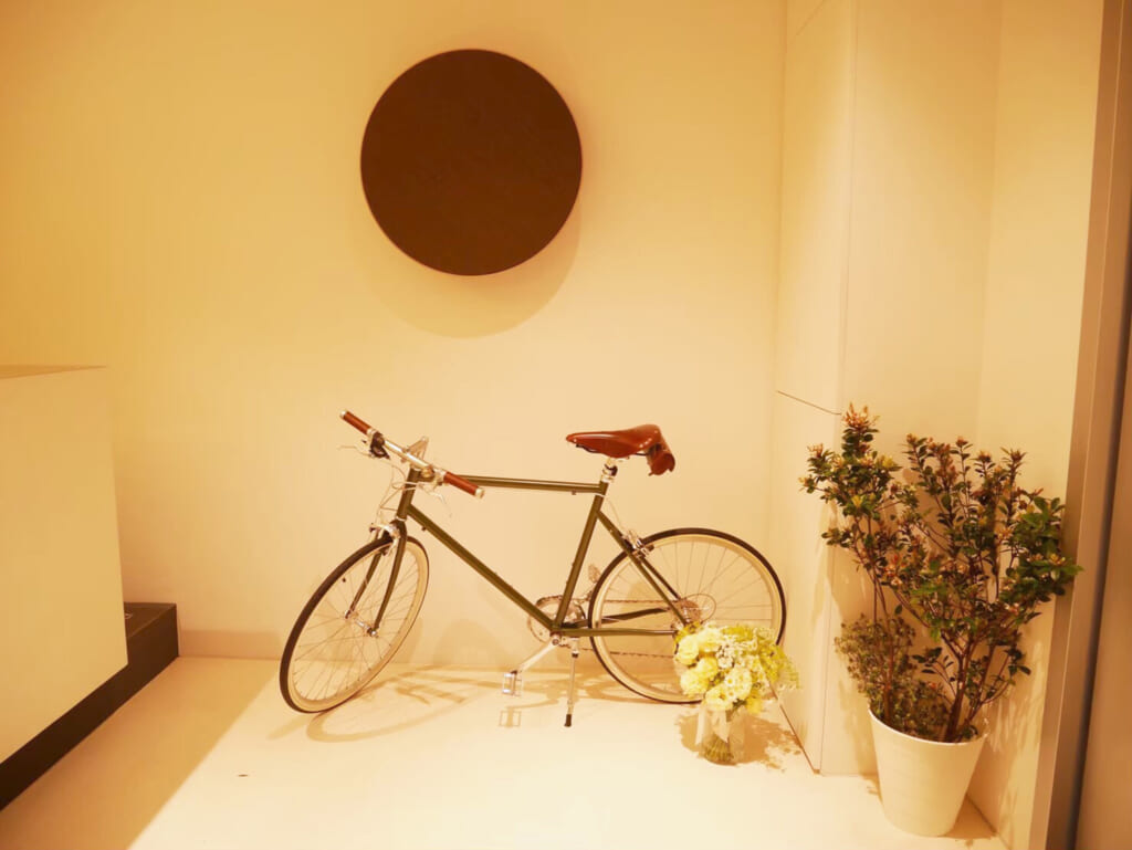 室内の自転車
