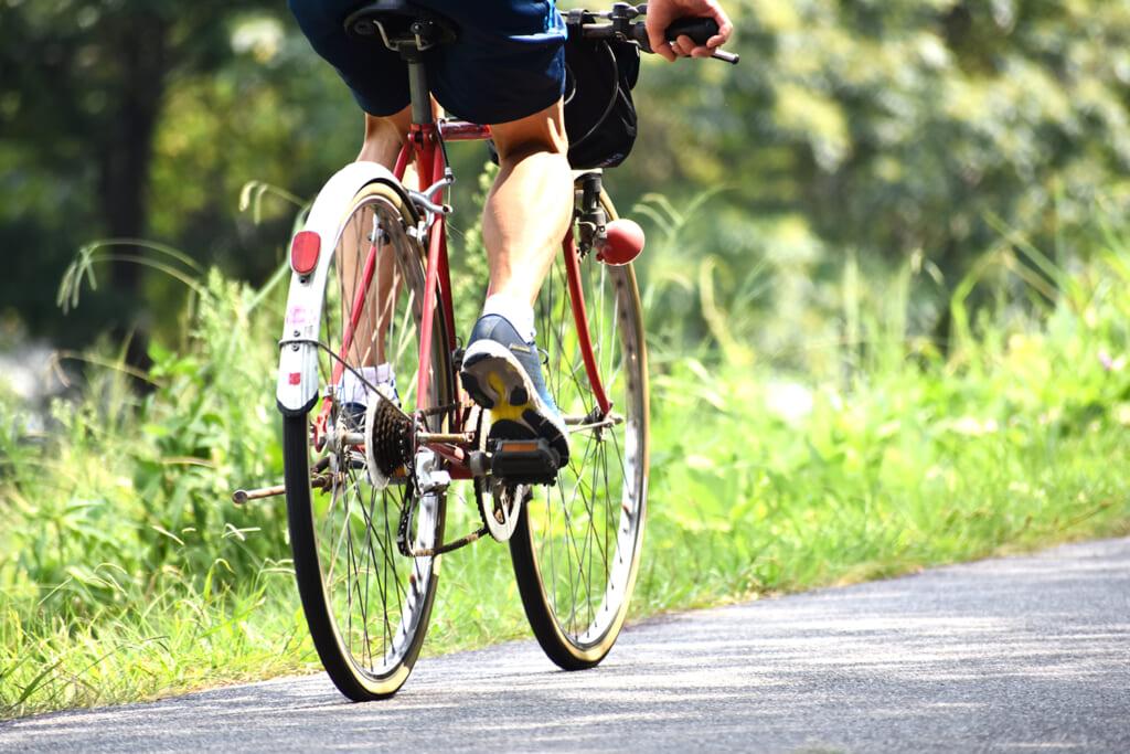 走っていく自転車