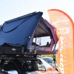 【画像】背伸びせずとも「秘密基地」が手に入る！  ルーフテントがあるキャンプスタイルの可能性は無限大 〜 画像1