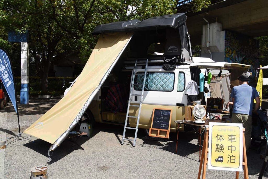 災害時に避難用シェルターになる車中泊カー