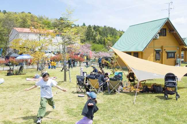 ソトアソビソトゴハン in こども自然王国の様子