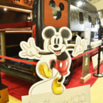 【画像】限定生産わずか５台！　ミッキー＆ミニーだらけの夢のキャンピングカーが誕生 〜 画像1