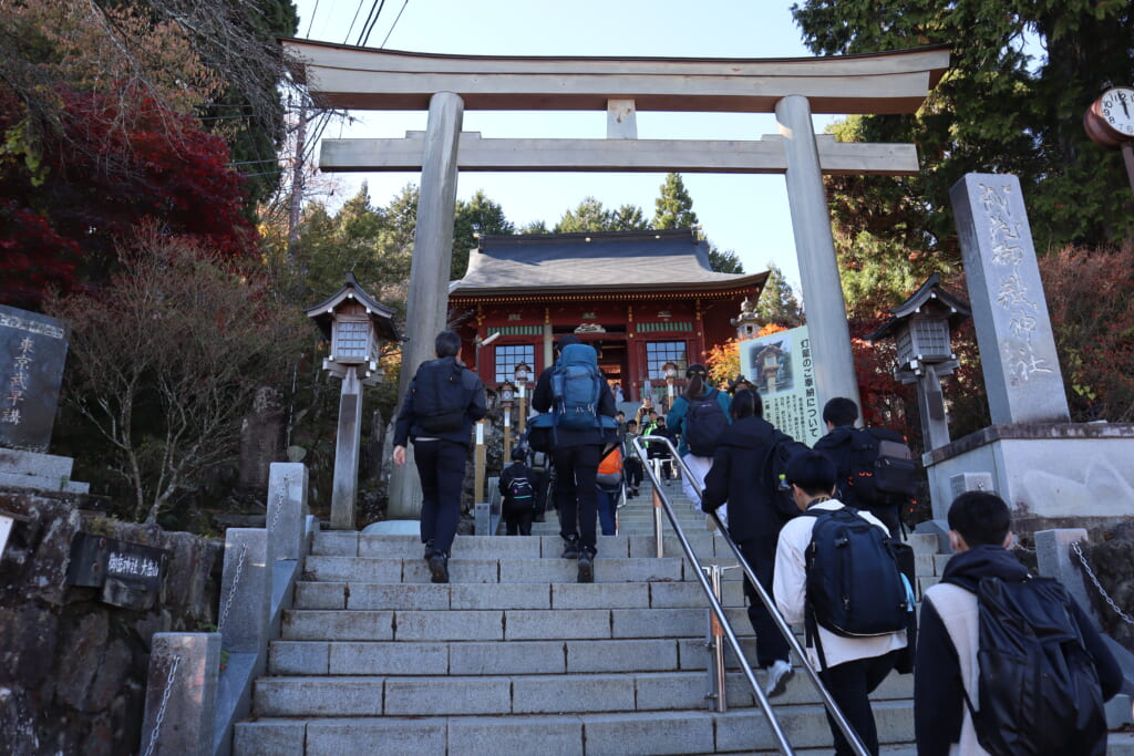 武蔵御嶽神社に到着
