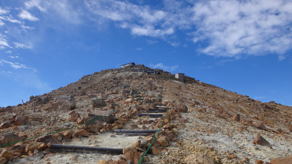 八丁ダルミから振り返る剣ヶ峰