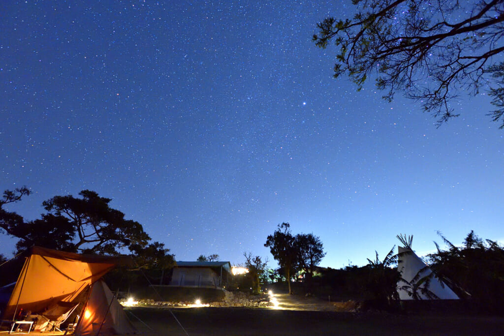 星空がきれいな冬のキャンプ