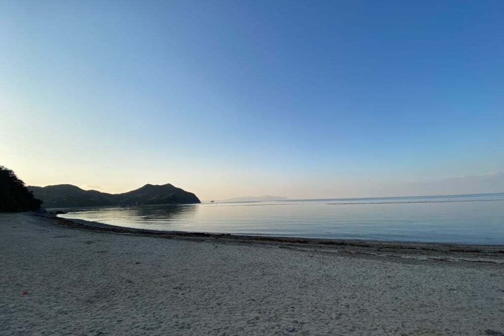 田ノ浦野営場の砂浜