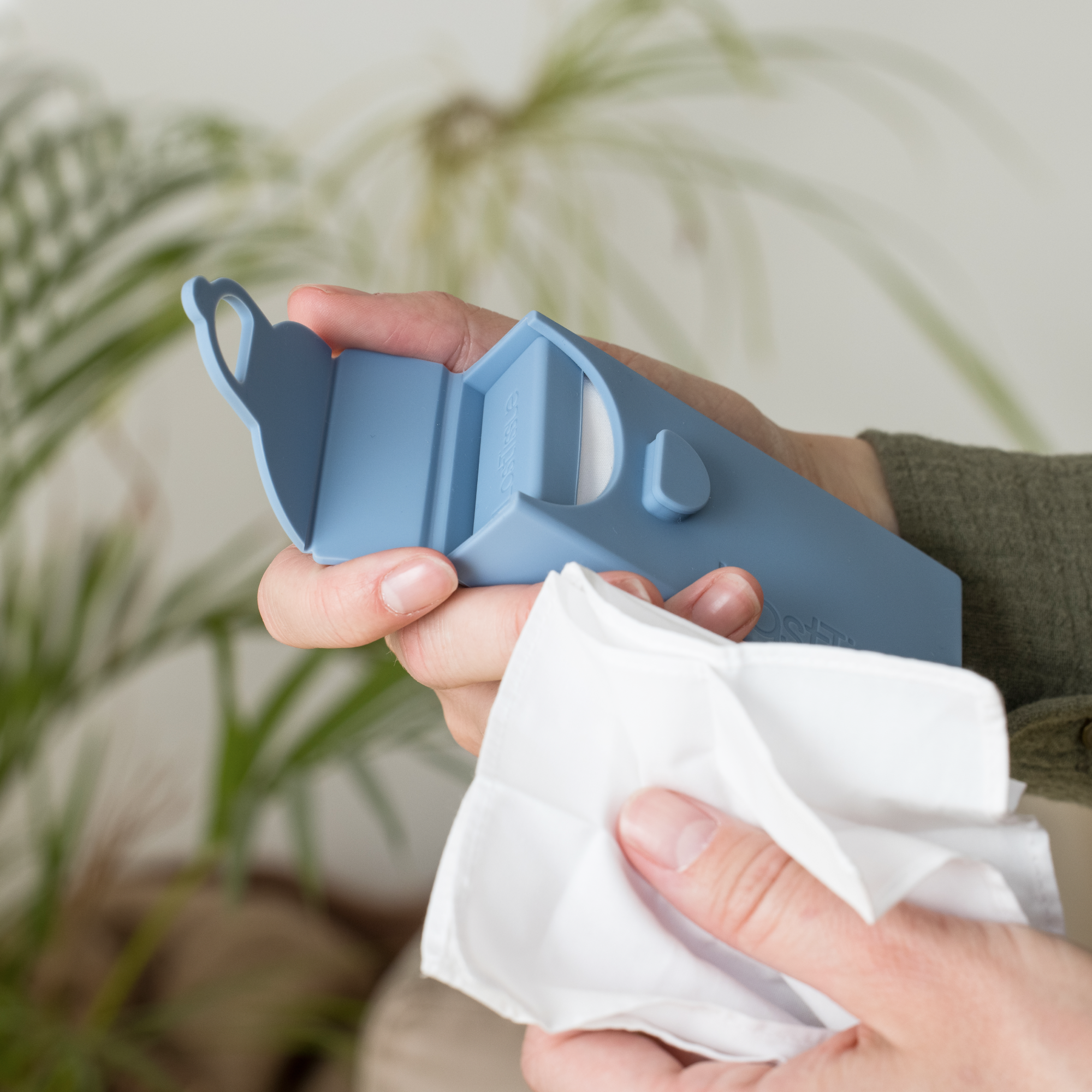 使いすてのティッシュ 繰り返し使うが次世代の新常識！ 洗って再利用できる地球にやさしい