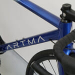 【画像】初心者でも最大限の走りを引き出せる「DAIWA CYCLE」オリジナルロードバイク「ARTMA」を2024年秋に発売 〜 画像1