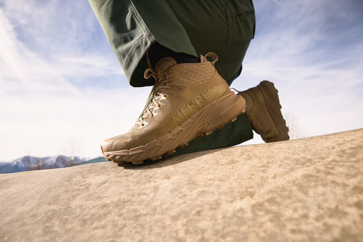 堅牢性と俊敏性を両立！ MERRELLの最新タクティカルシリーズから