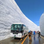 【画像】雪解けに現れる火山湖に感動！　水のうるおいに触れながら過ごす初夏の立山「2024 立山黒部・雪の大谷フェスティバル　2nd STAGE」【2024年6月1日～6月25日】 〜 画像1