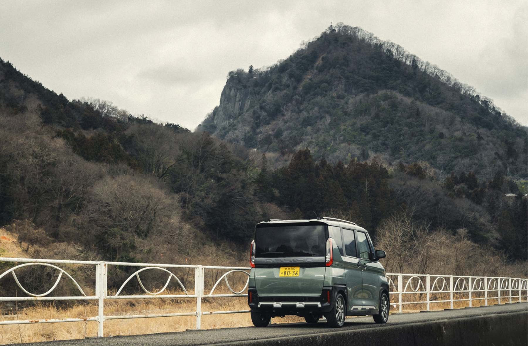 秀麗富嶽十二景・百蔵山（ももくらさん）とデリカミニ