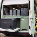 【画像】製氷・冷蔵・冷凍の3つの機能を搭載！   冷蔵庫とポータ電源がひとつになった「MultiCooler」を載せて旅に出かけよう 〜 画像1