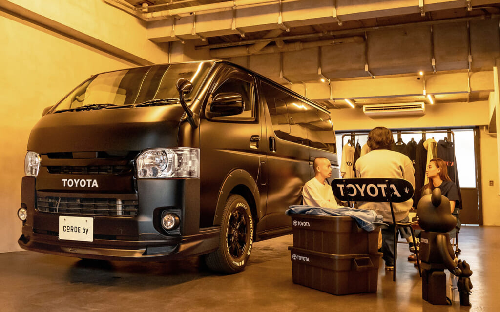 コーデバイのHIACE CREWVAN