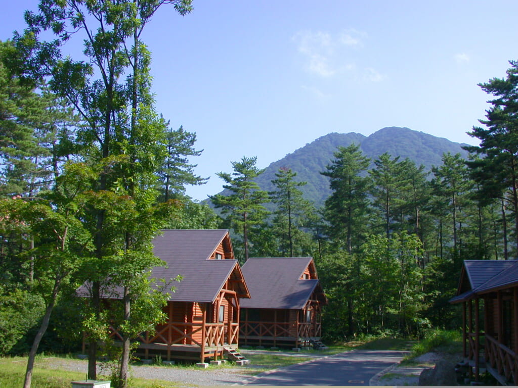 三瓶山北の原キャンプ場　バンガロー