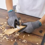 【画像】高い耐切創レベルを実現！　強度ポリエチレンとガラス繊維を編み込んだ「LOGOS カットプロテクトグローブ」 〜 画像1